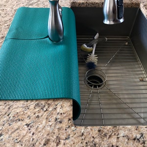 Forest Green FAUCET SPLASH GUARD, Drip Catcher, Sink Edge Protector, Granite Countertop Chip Protector, 17 in W x 23 in L, patent approved