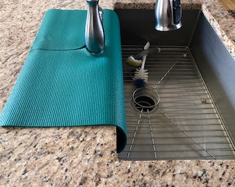 Forest Green FAUCET SPLASH GUARD, Drip Catcher, Sink Edge Protector, Granite Countertop Chip Protector, 17 in W x 23 in L, patent approved