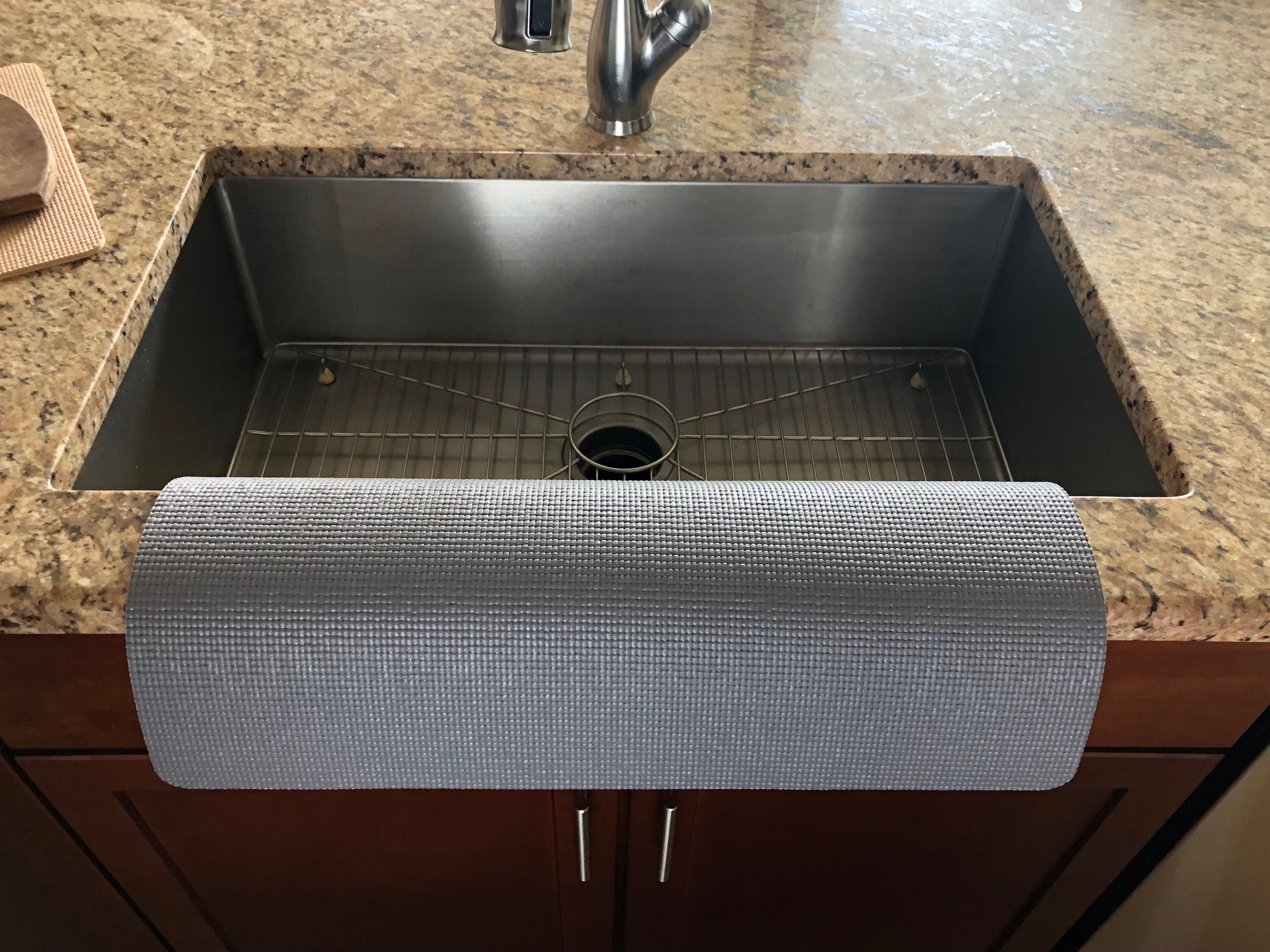 White Kitchen SINK EDGE GUARD, Protects Granite From Chipping, Countertop  Mat, Drip Catcher, Water Splash Guard, 13.5 in Wide X 23 in Length 