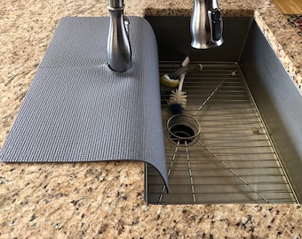 Grau, WASSERHAHN SPLASH GUARD, Tropfenfänger, Küchenspüle Kantenschutz, Granit-Arbeitsplatten-Spanschutz, 43 cm B x 59 cm L, Patent gemeldet
