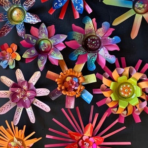 Groovy metal flowers