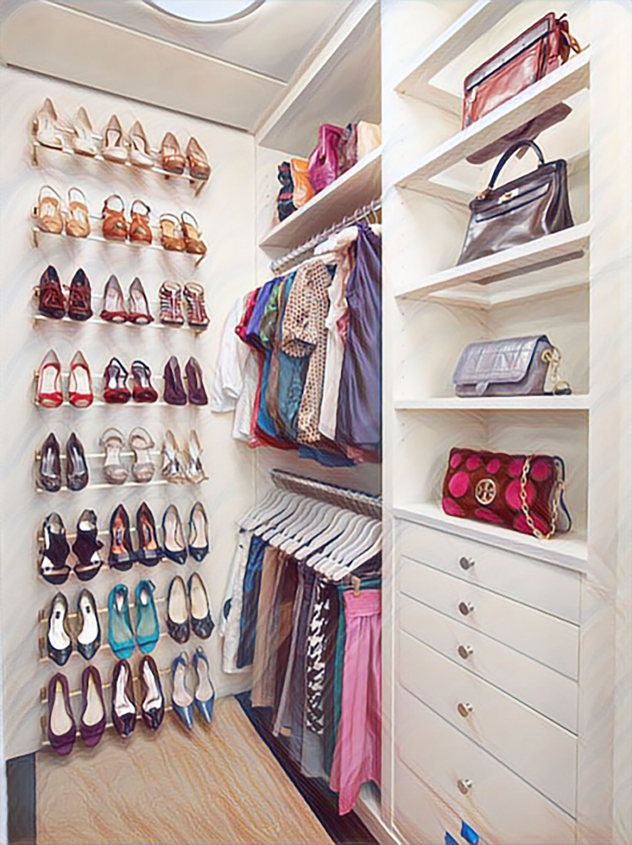 Girly Walk In Closet Design