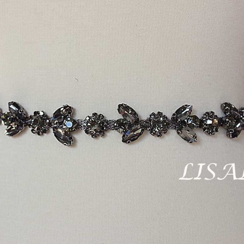 SKINNY BLACK CRYSTAL BELT