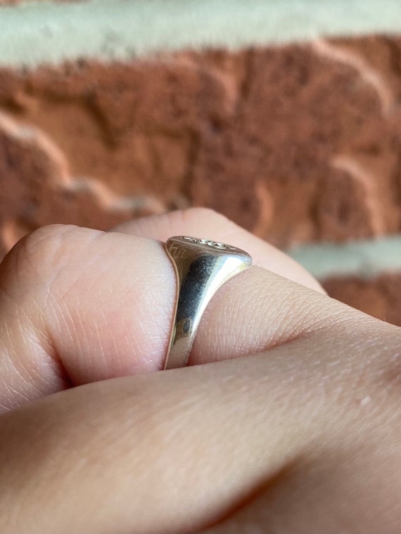 Silver Butterfly Signet Ring Small Round Signet Ring, Butterfly Engraved Signet  Ring, Butterfly Ring, Silver Butterfly Ring - Etsy