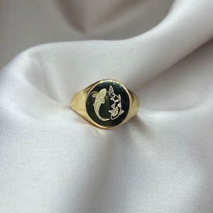 Large Pisces Signet Ring  - Large Round Signet Ring, Koi Engraving Signet Ring, Pisces Ring, Gold Pisces Ring, Gold Plated Signet Ring,