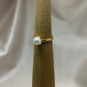 Gold Plated Ring with Pearl, Gold Plated Ring, Thin Gold Ring with Pearl, Gold Pearl Ring,  Pearl Ring Gold Plated, Vintage Pearl Ring