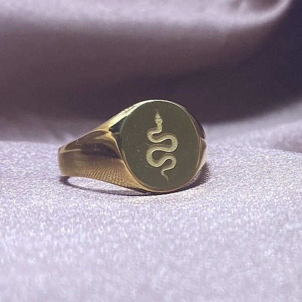 Large Snake Signet Ring  - Large Round Signet Ring, Snake Engraving Signet Ring, Snake Ring, Gold Snake Ring, Gold Plated Signet Ring