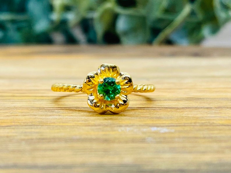 Gold Plated Flower Ring,Emerald Flower Ring Emerald Ring Gold Plated Flower Ring Gold Emerald Ring Gold Flower Ring with Emerald Stone
