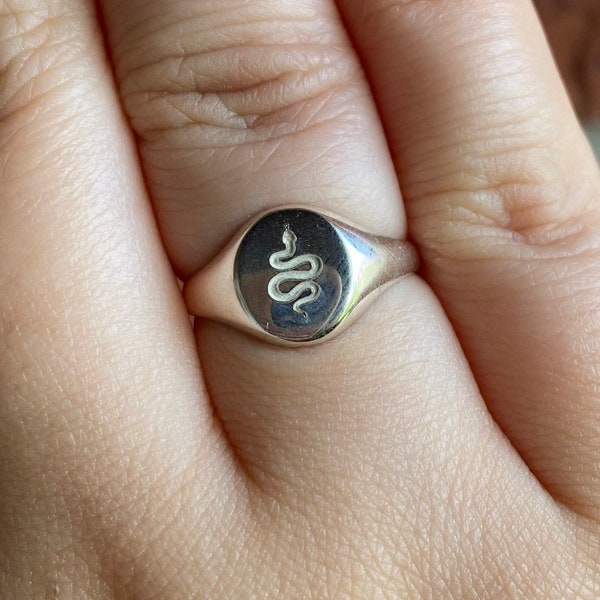 Snake Signet Ring  - Small Round Signet Ring, Snake Engraving Signet Ring, Snake Ring, Gold Snake Ring, Gold Plated Signet Ring