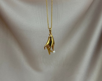 Hand gold necklace Clearance