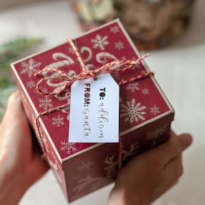 Etiquettes de Noël calligraphie moderne | Étiquette-cadeau minimaliste des Fêtes | Noël monochrome à découper | Noir, argent ou blanc | Étiquettes cadeaux découpées au laser