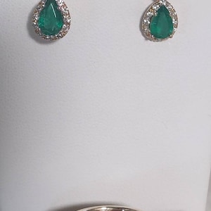 Pearl Shave Emerald