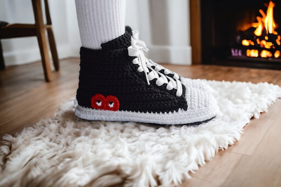 Zapatillas de crochet inspiradas en Converse negras zapatillas de crochet Converse zapatillas de crochet regalo para el regalo para ella Etsy Espana