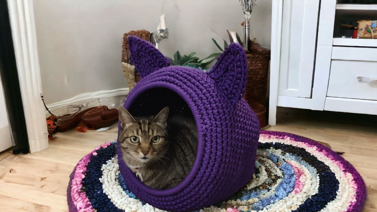 Cute Cat House, Cat Cave Pattern, Fancy Cat Bed, Large Modern Pet Bed