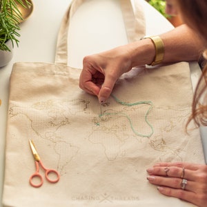 Stitch wo du warst - Reisetasche aus Canvas mit goldenem DIY Kit