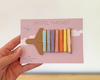 Paquete de hilos Pastel Threads de 7 hilos pastel de colores y 1 aguja