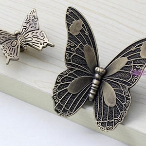 Butterfly Dresser Knobs Handles Drawer Pulls Handles Knobs Cabinet Door Knobs Handles Antique Bronze Cupboard Knobs Handles Creative 1.25"