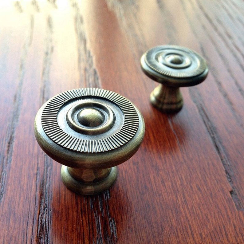 Antique Bronze Knobs Handles Vintage Style Dresser Knobs Pulls Etsy