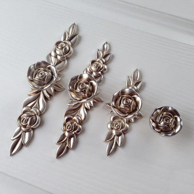 Rose Shabby Chic Dresser Drawer Knobs Pulls Handles Antique Silver Bronze Flower Cabinet Door Handles Pulls Knobs Furniture Hardware Plates