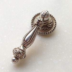 Drop Pulls Knobs Dresser Knobs Pulls Drawer Knobs Handles Antique Silver Cabinet Knobs Pulls Handles Furniture Hardware Cupboard Knobs