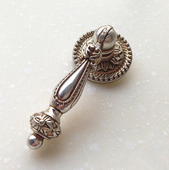 Drop Pulls perillas dresser perillas tira perillas del cajón | Etsy