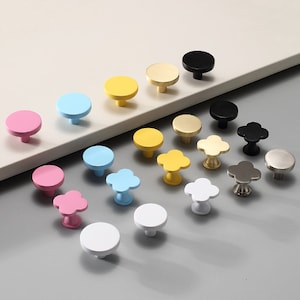 Colorful Knobs Round Knobs Four-leaf clover Design Cabinet Handles Knobs Drawer Knobs Handles Kitchen Cupboard Knobs Handles Dresser Knobs