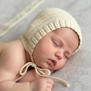 Hand Knitted Alpaca Baby Bonnet: Newborn Cream Pixie