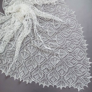 Delicate White Shawl for Bride or Bridesmaids - A Timeless Accessory for Unforgettable Moments