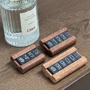 Etiqueta de precio, letrero de precio, etiqueta de precio pequeña, etiqueta de precio para exhibición de joyas, soporte de mostrador, precio en dólares con letras y números, etiqueta de precio con texto en plata