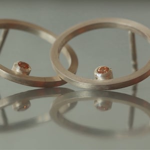 リング風スタッドピアス