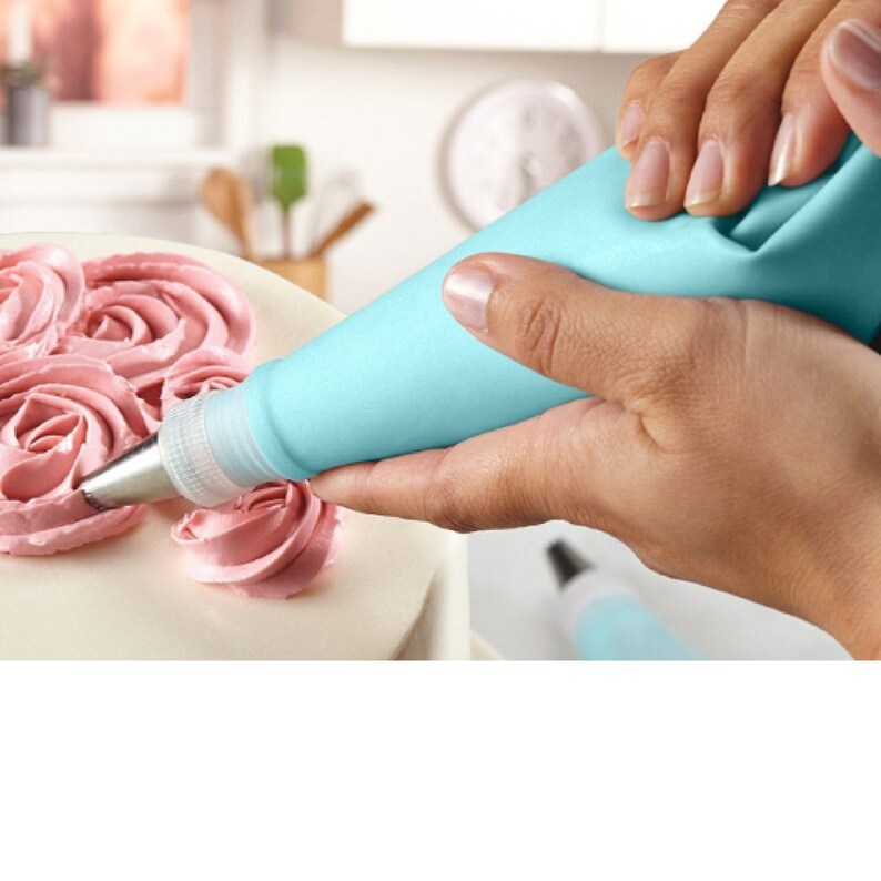 24 Piece Cake Decoration Icing Tips Set Cake Decorating Kits,Cakes Cupcakes Professional Stainless Steel Icing Tip Set
