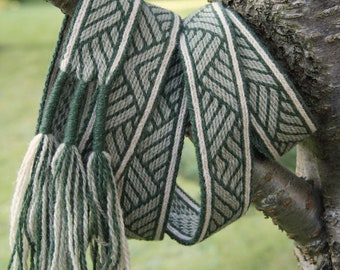 グリーンウールタブレット織りベルト - スターリー・ブジェスク斜め模様
