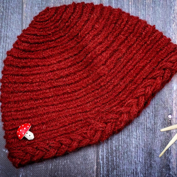 Nalbinding Viking Hat – Handcrafted Wool Beanie with Braided Edge