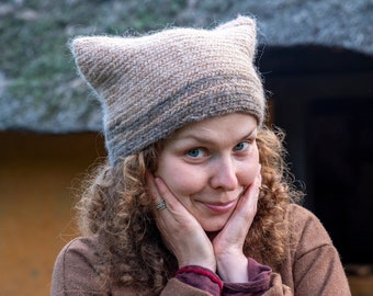 Nalbinding cat hat made of Icelandic yarn. Fun and cute gift, a winter cat ear hat. Everyday beanie or medieval reenactment,viking, LARP cap