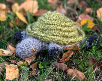 Franklin - Nalbinded turtle, an eco-friendly handmade cuddle toy stuffed with linen and wool scraps.