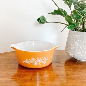 Vintage Butterfly Gold Pyrex Casserole Dish