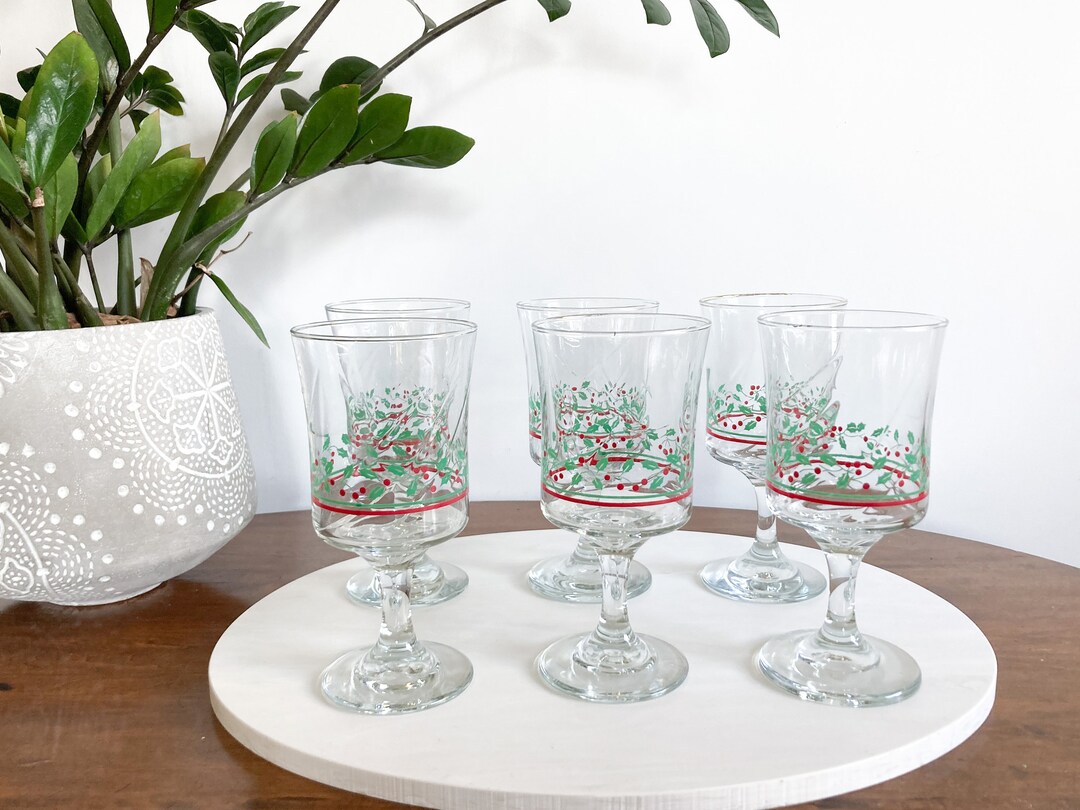 Vintage Christmas Wine Glasses Set of 6 Holiday Wine Goblets Etsy