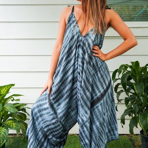 Midnight Ripple | Handgefärbte Boho Jumpsuits Strampler Hosen, Loungewear, Overalls mit Weiten Beinen, Sommerkleidung, Strandkleidung
