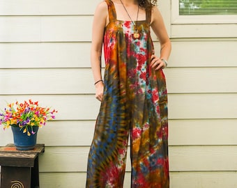 Mono bohemio teñido a mano Cinnamon Sky, mono hippie tie-dye, monos harem con estampado tie-dye, ropa bohemia, ropa tie-dye