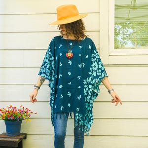Floral Batik Boho Kaftan Tunic Blouse , Oversize Tops, Beachwear, Boho Clothing, Poncho, Loungewear, Beach Kimono Cover Ups