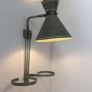 Vintage adjustable wall lamp, brass and patinated green, Italy 1950s