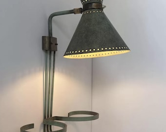 Vintage adjustable wall lamp, brass and patinated green, Italy 1950s