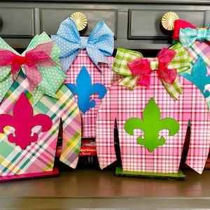 Tabletop Centerpiece Jockey Silk, Standing Kentucky Derby Decor, Jockey Silk Door Hanger, Wooden Jockey Silk, Derby Jockey Silk Door Sign