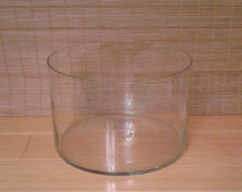 Clear glass serving bowl, heavy, large