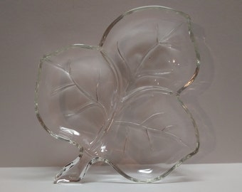 Vintage Glass Plate in Shape of Leaf, Mid Century Modern Candy Dish, Divided Serving Plate by Hazel Atlas Made in the 1960s