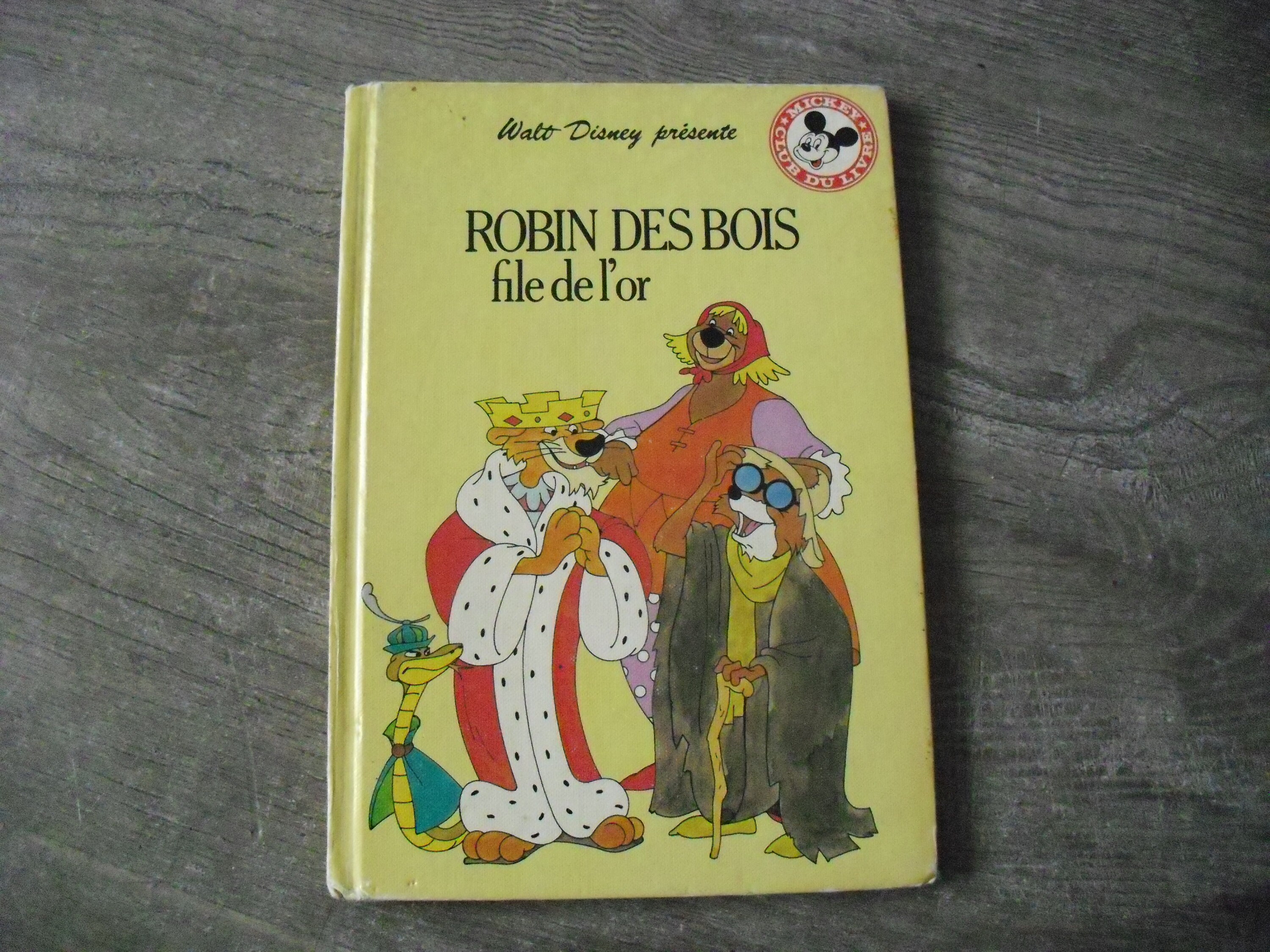 Robin Hood Book Goes Gold Walt Disney Mickey Book Club Etsy