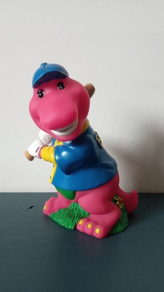 Tirelire Barney en Plastique - Dinosaure Rose Qui Fait Du Baseball The Lyons Group Mfd By Hei Figuri