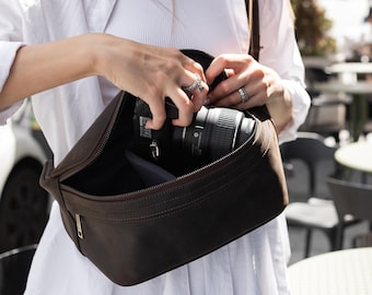 Brown Crazy Horse Leather Camera Bag: DSLR Protective Waist Pack