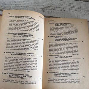 Puede incluir: Libro abierto con texto en las p&aacute;ginas. El contenido del libro incluye t&iacute;tulos como "Focus Ishtar Power to Bring a Big Boost to Your Finances" y "Ishtar Energy for Clearing Away Secret Psychic Attack and/or Obsessing Entities."