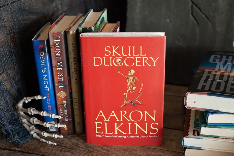 Halloween Book Set of 11 Spooky Scary Titles Books Decorations Etsy